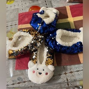 Sleep shoes size 3-4